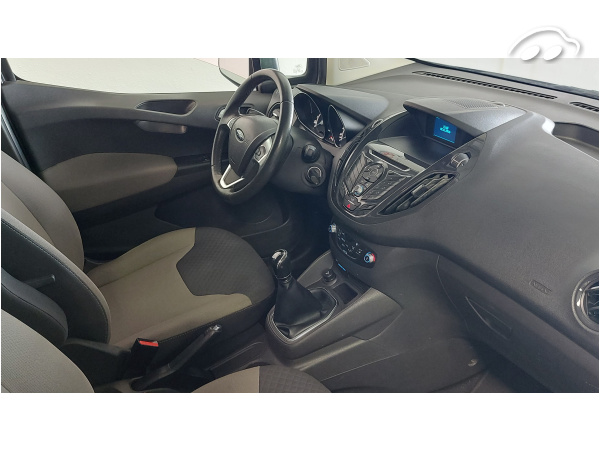 Ford Tourneo courier 1.5d 8