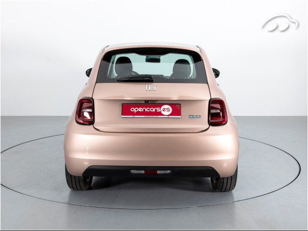 Fiat 500 e ICON 320KM 87KW 118CV 7