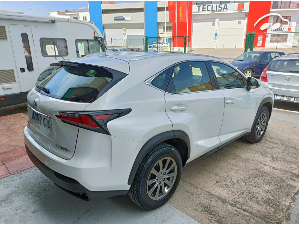 Lexus IS 300H NX300H Bussines 4