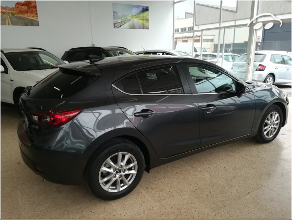 Mazda 3 STYLE 4