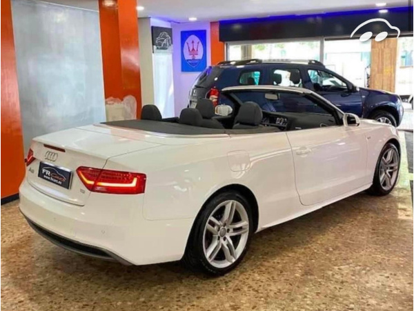 Audi A5 2.0 TDI CABRIO MULTITRONIC S LINE  4