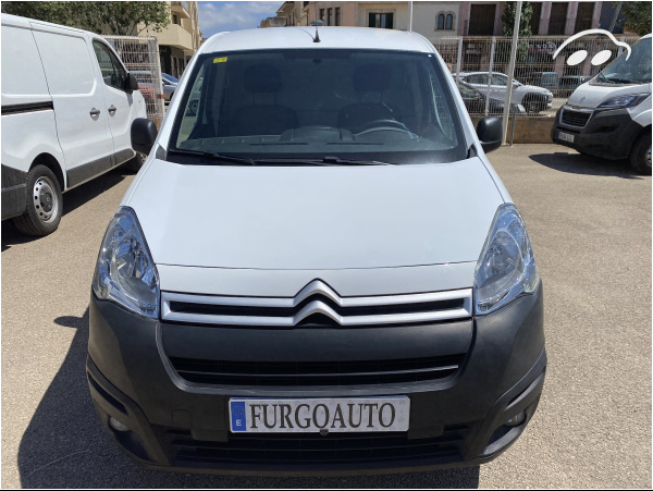 Citroen Berlingo FURGON con ESTANTERIAS 2