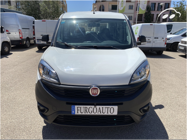 Fiat Doblo Con porton trasero 2