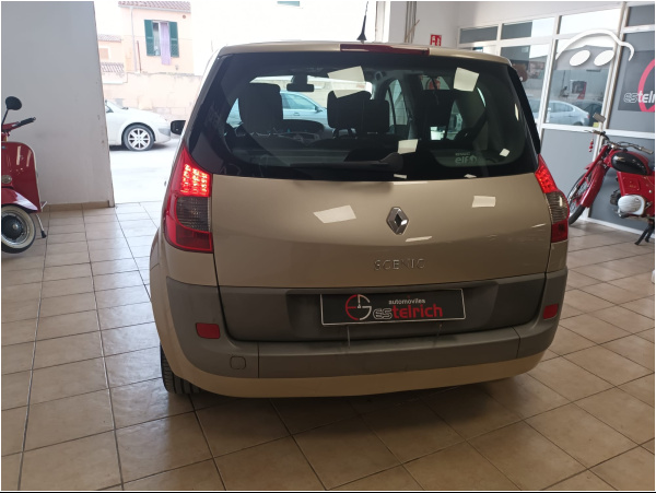 Renault Scénic 1.5 DCI105 2