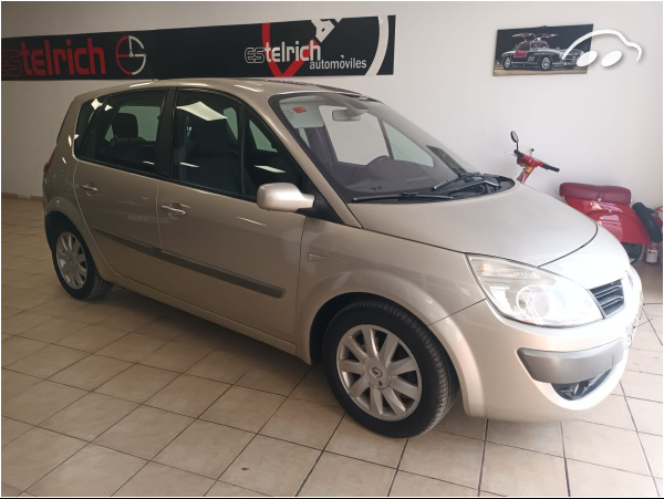 Renault Scénic 1.5 DCI105 4