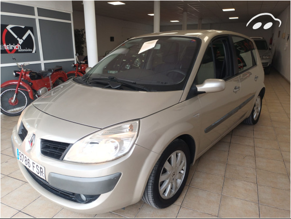 Renault Scénic 1.5 DCI105 3