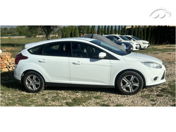 Ford Focus ST Line 11