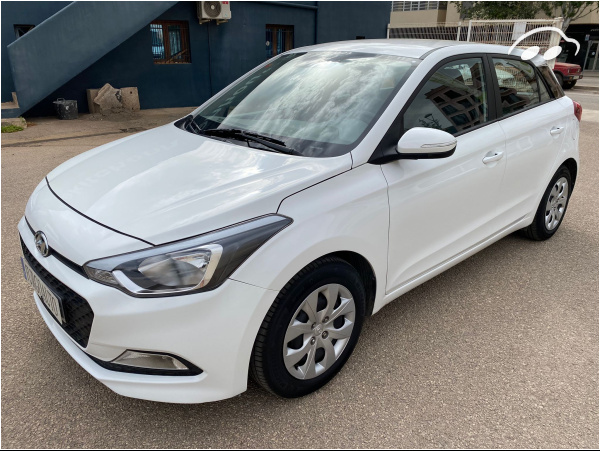 Hyundai i20 GASOLINA  5P 3