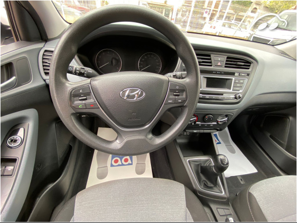 Hyundai i20 GASOLINA  5P 10