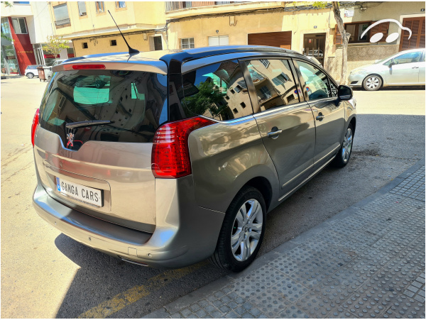 Peugeot 5008 Premiun 2.0 hdi 6