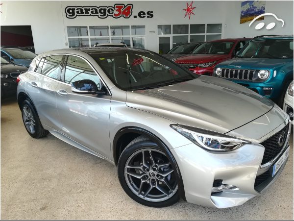 Infiniti Q30 1.5 1