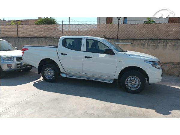 Mitsubishi L 200 2.5 DI-D 1