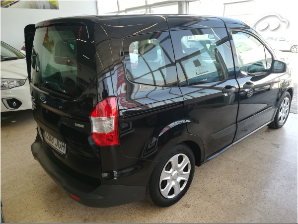 Ford Transit courier AMBIENTE 5