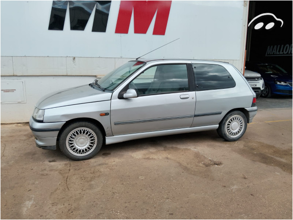 Renault Clio 1.7 BACCARRA 3