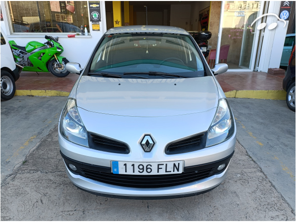 Renault Clio 1.2 2