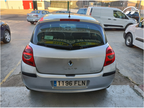 Renault Clio 1.2 5