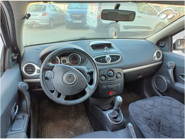 Renault Clio 1.2 7