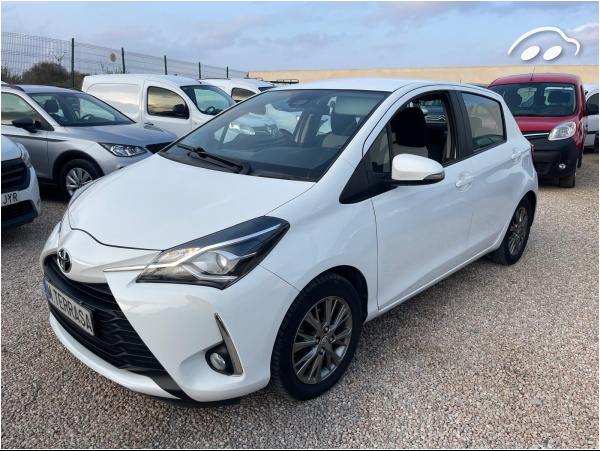 Toyota Yaris 1.0 ACTIVE 1