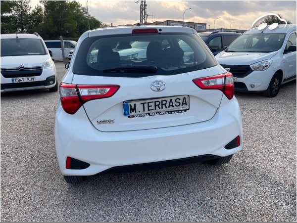 Toyota Yaris 1.0 ACTIVE 10