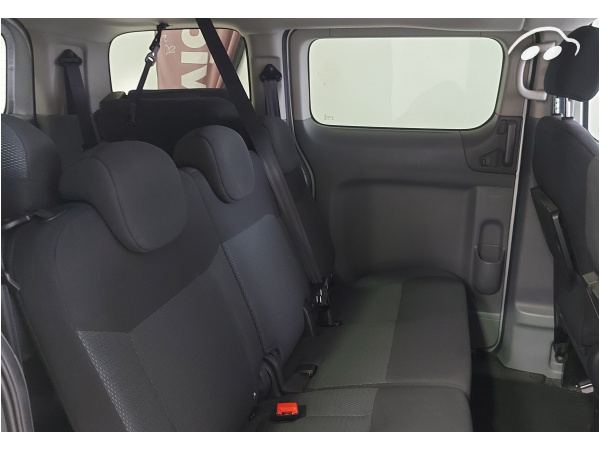 Nissan Nv200 7 SEATS 11