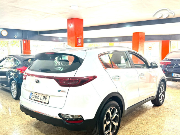 Kia Sportage 1.6 CRDI DRIVE HYBRID DIÉSEL  5