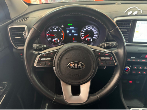 Kia Sportage 1.6 CRDI DRIVE HYBRID DIÉSEL  9