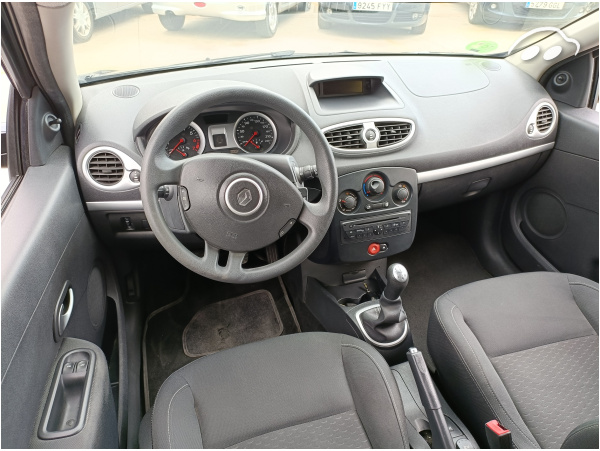 Renault Clio 1.2 7