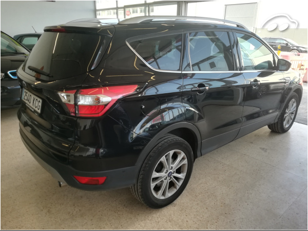 Ford Kuga 1.5 4