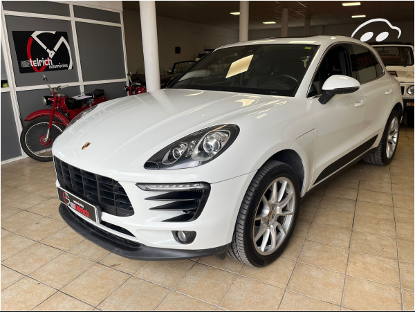 Porsche Macan  4