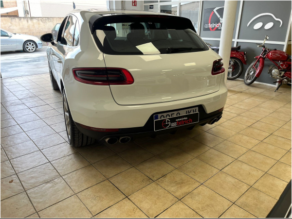 Porsche Macan  11