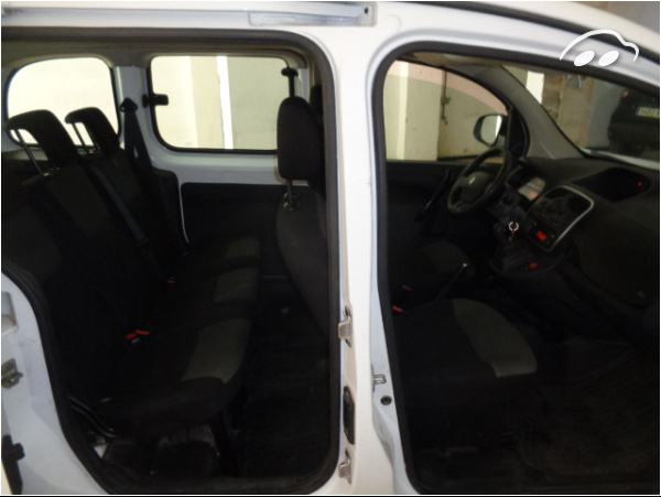 Renault Kangoo 1.5 DCI MIXTA 6