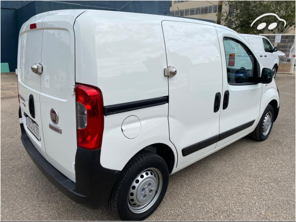 Fiat Fiorino CON ESTANTERÍAS 6