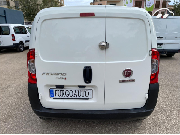 Fiat Fiorino CON ESTANTERÍAS 5