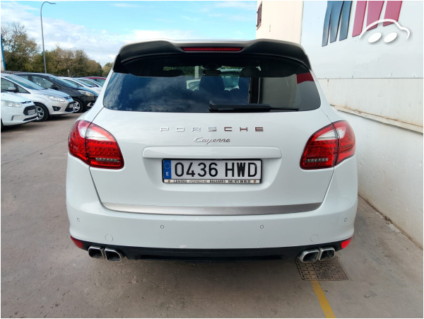 Porsche Cayenne 3.0 4