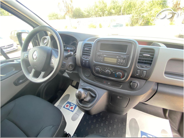 Renault Trafic LARGA DIESEL 120CV 8