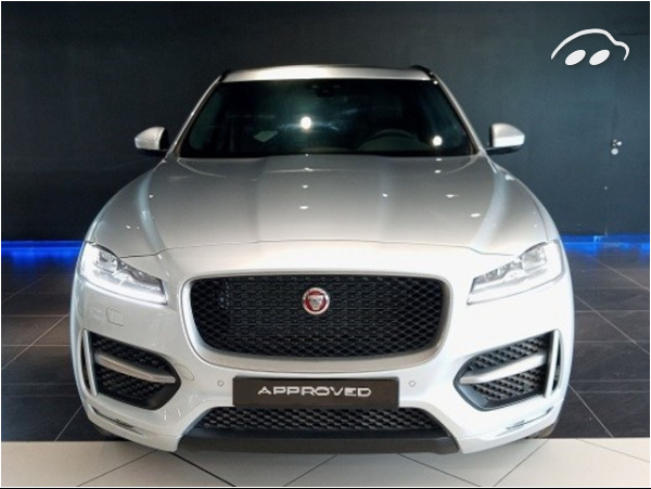 Jaguar F-Pace R-SPORT AWD Auto P250 6