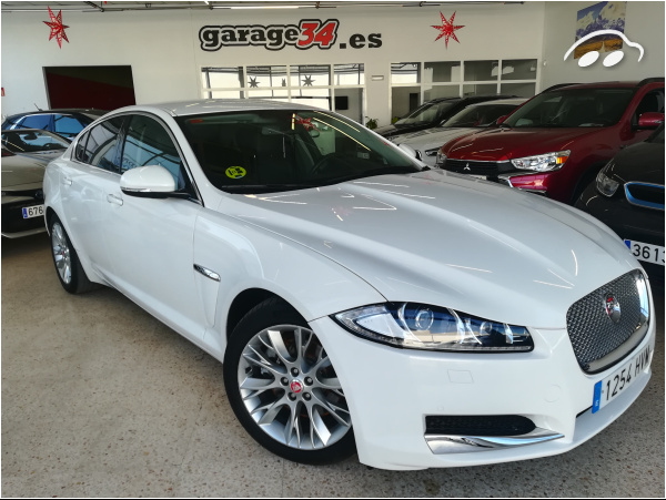 Jaguar Xf 2.2 LUXURY 1