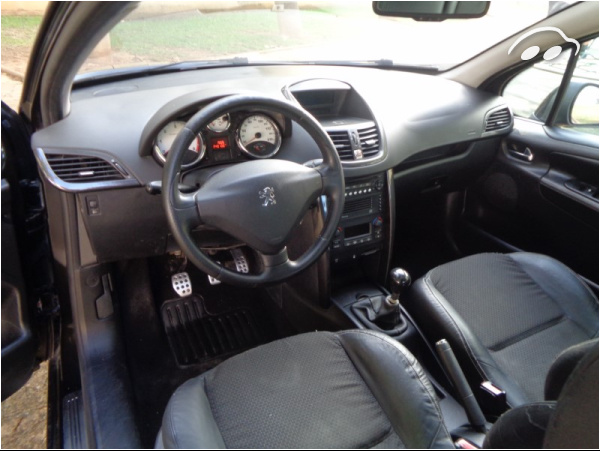 Peugeot 207 1.6 cc HDI  3-P 7