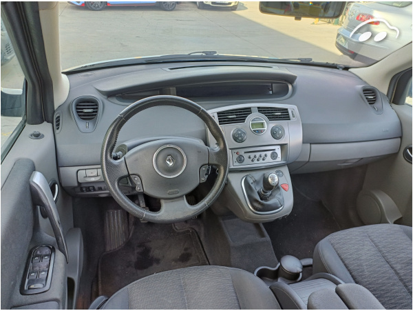 Renault Scénic 1.6 Dynamique 7