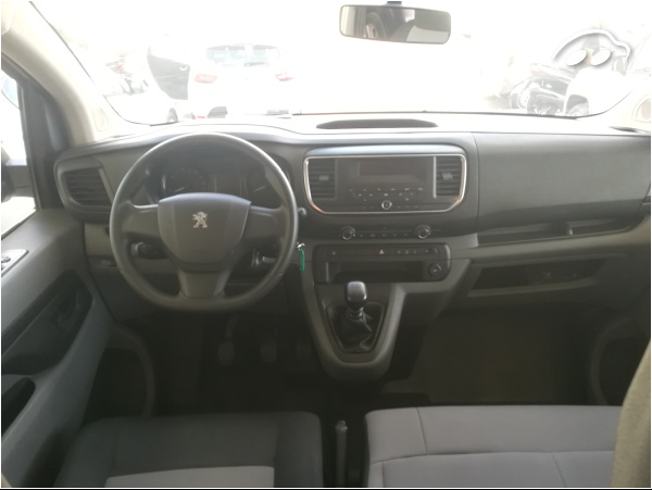 Peugeot Expert 6 plazas 4