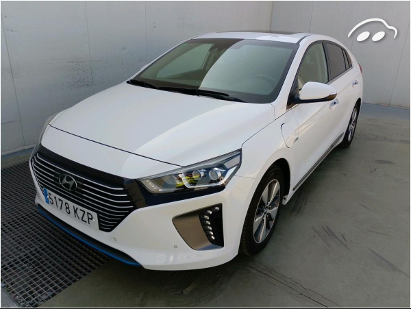 Hyundai Ioniq STYLE  1.6 GDI PHEV DCT 1