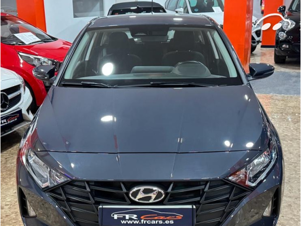 Hyundai i20 1.2 MPI ESSENCE  2