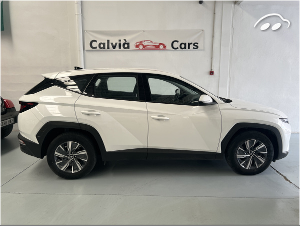 Hyundai Tucson 1.6GDI Manual  4