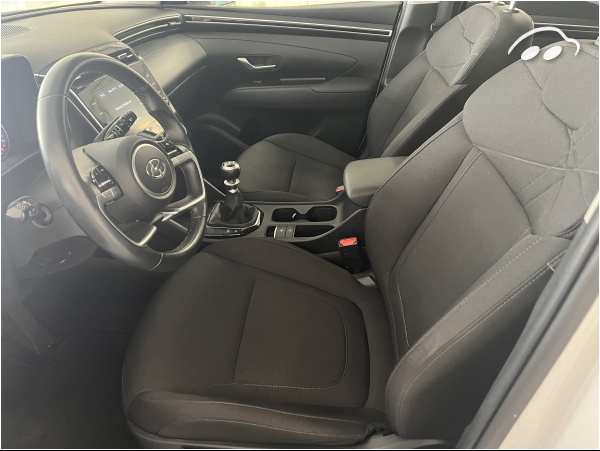 Hyundai Tucson 1.6GDI Manual  6