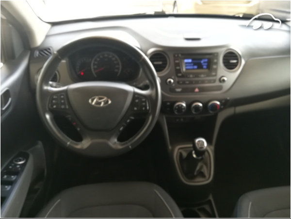 Hyundai i10 1.0 5