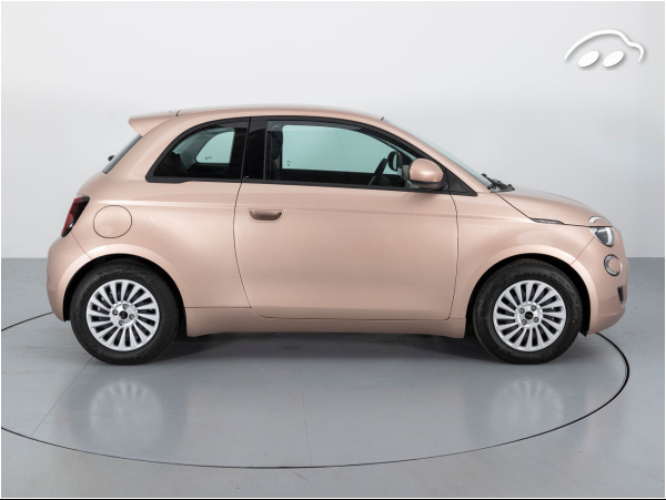 Fiat 500 e ICON 320KM 87KW 118CV 4