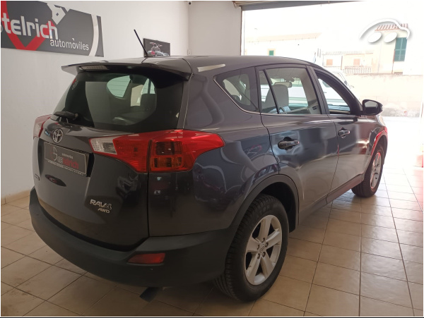 Toyota Rav4  10