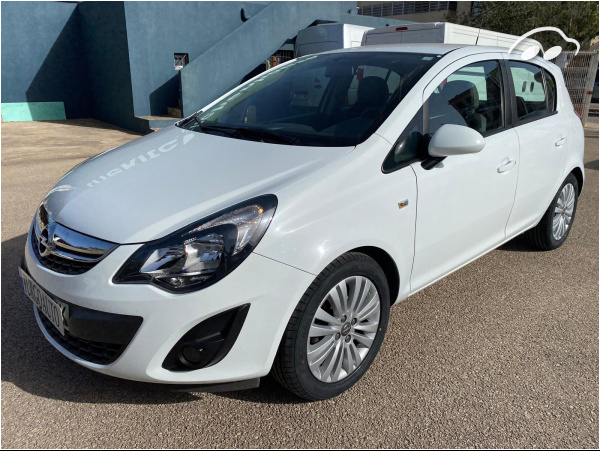 Opel Corsa 1.4 Essential 100 CV 3