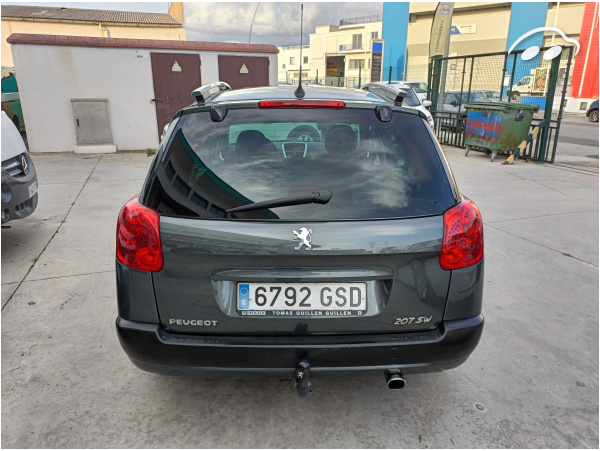 Peugeot 207 SW 1.6 HDI  5