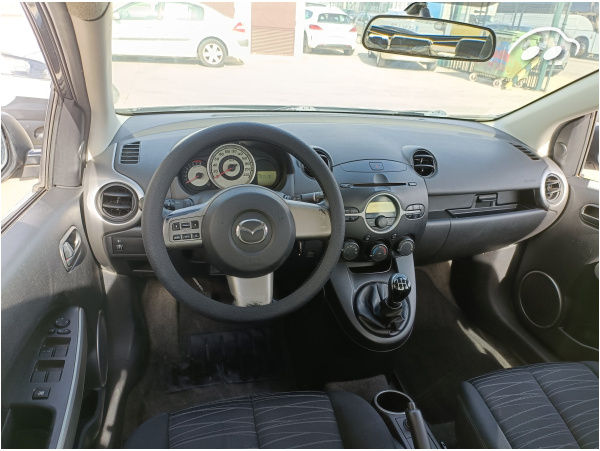 Mazda 2 1.3 Active 8